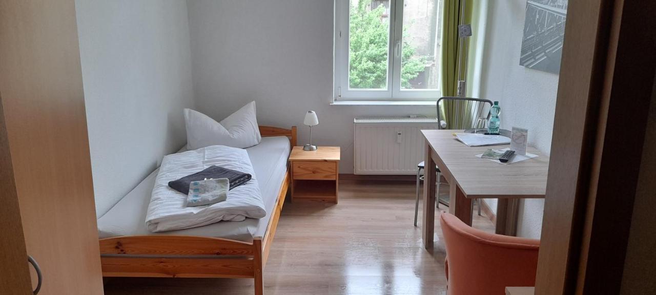 Apartment-Hotel Schillerplatz Виттенберге Экстерьер фото